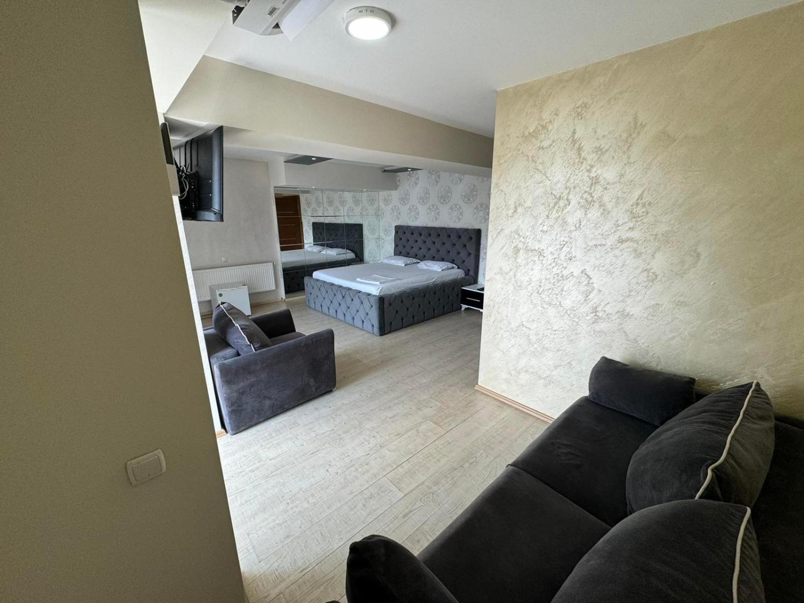 Hotel Pashtriku Gjakova Экстерьер фото