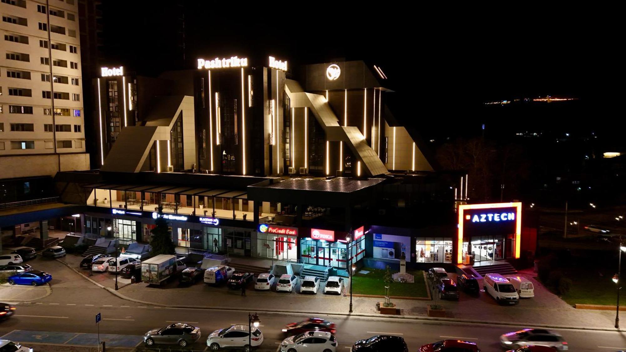 Hotel Pashtriku Gjakova Экстерьер фото